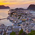 三亚往返康怡乐享蜈支洲双飞5天4晚 夏恋北国·北海道富良野旭川小樽札幌洞